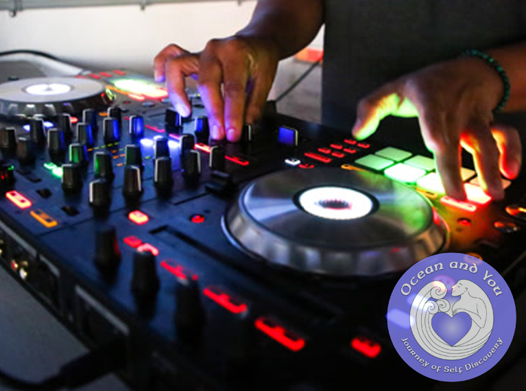 DJ_OAY